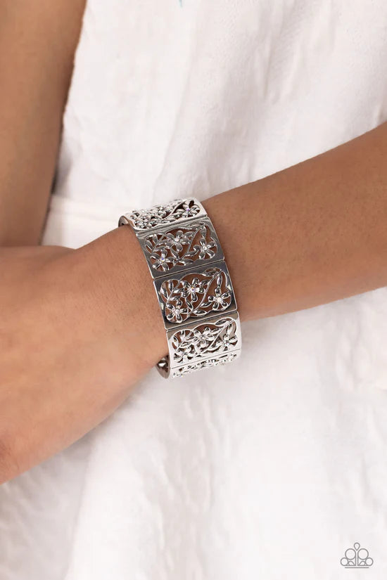 Garden Walls - White ♥ Bracelet