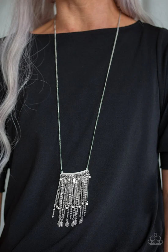 On The Fly - White ♥ Necklace