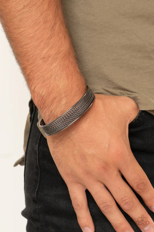 Risk-Taking Texture - Black ♥ Mens Bracelet