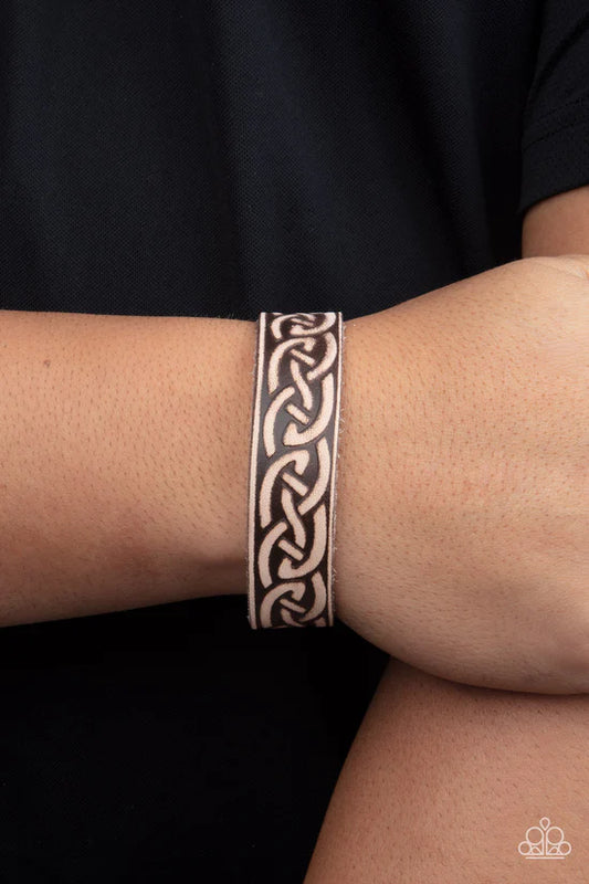 Rebel Runes - Brown ♥ Bracelet