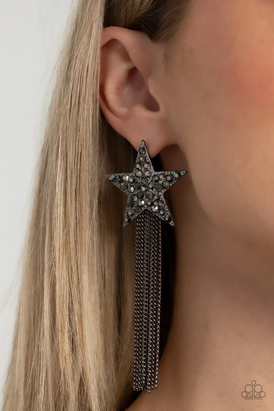 Superstar Solo - Black ♥ Post Earrings