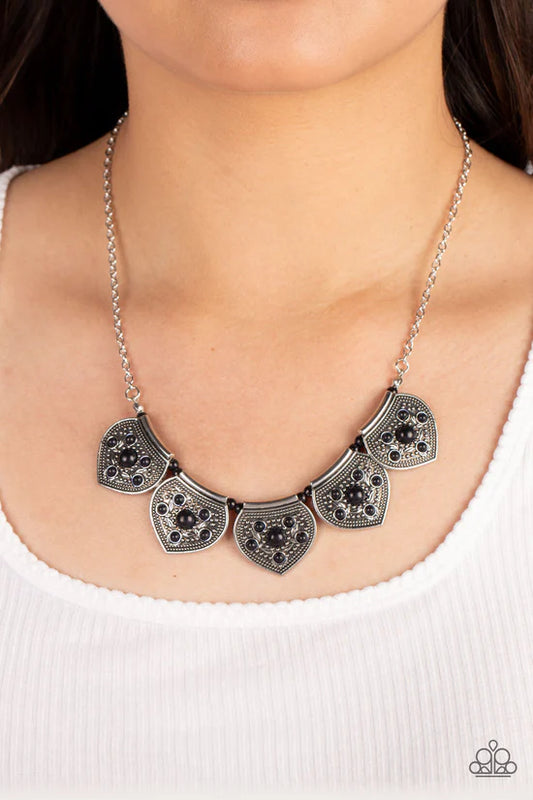 Badlands Basin - Black ♥ Necklace